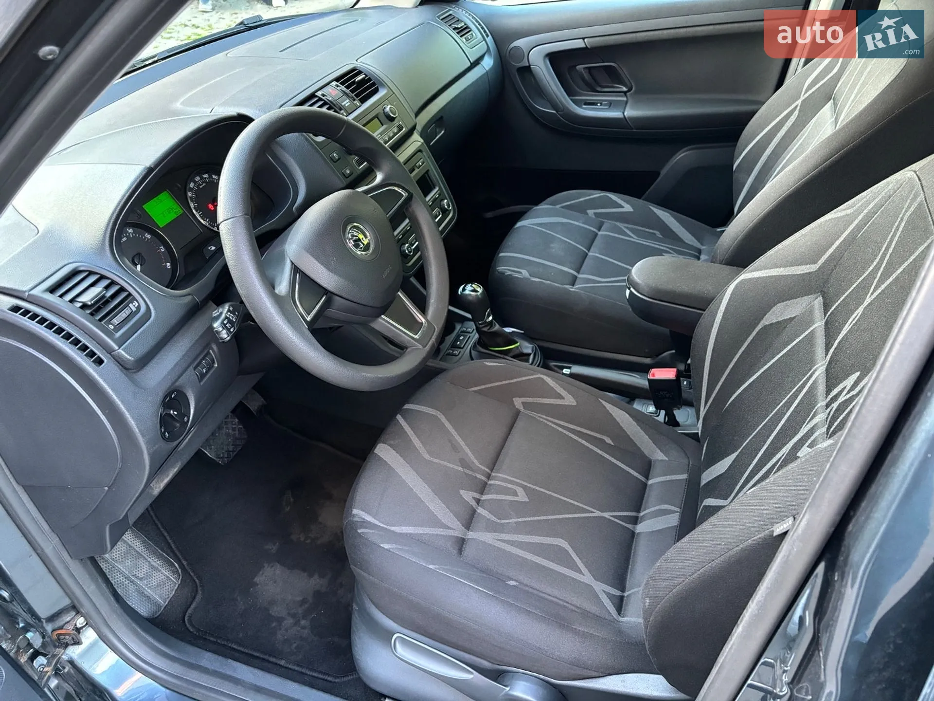 2014 Skoda Fabia - мініатюра 9