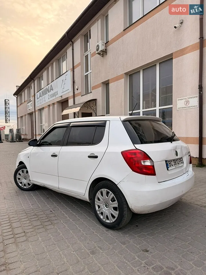 2012 Skoda Fabia - мініатюра 17