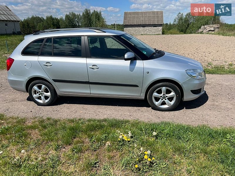 Универсал Skoda Fabia 2011 в Рожище