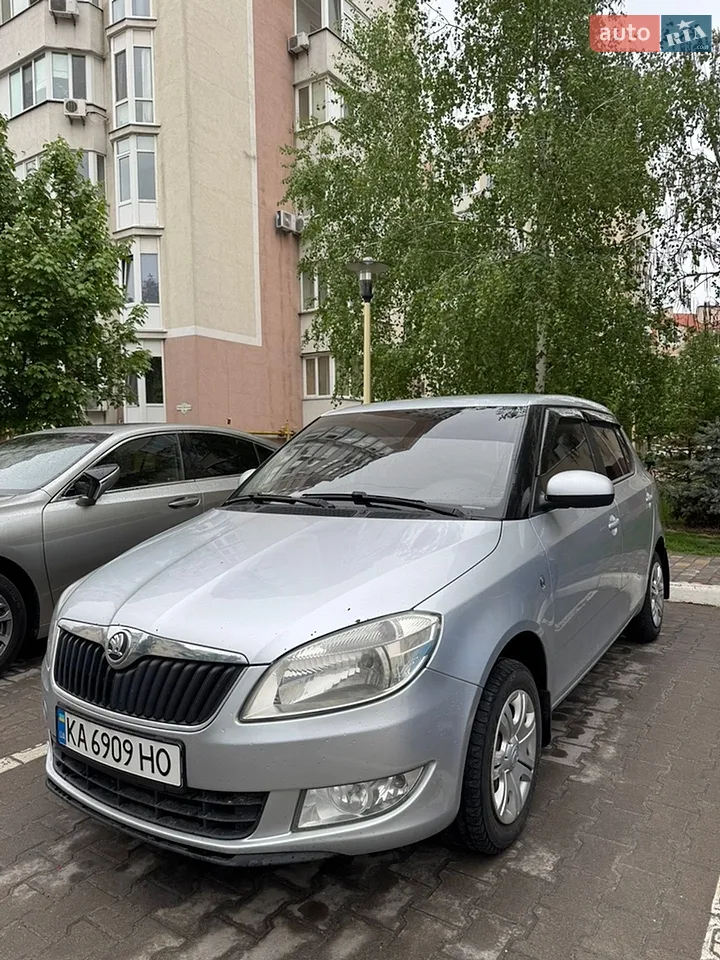 2012 Skoda Fabia - мініатюра 20