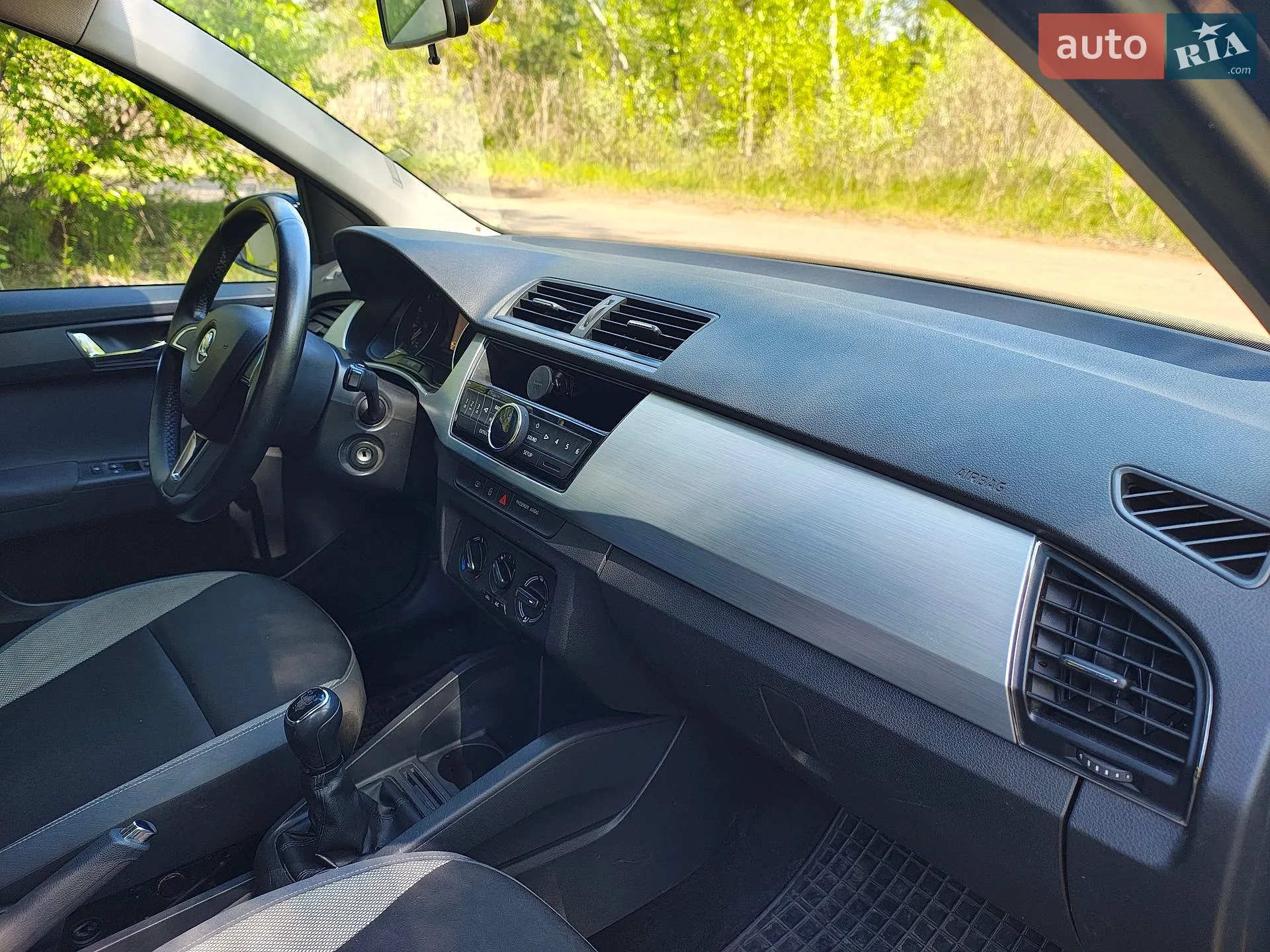 2015 Skoda Fabia - мініатюра 10