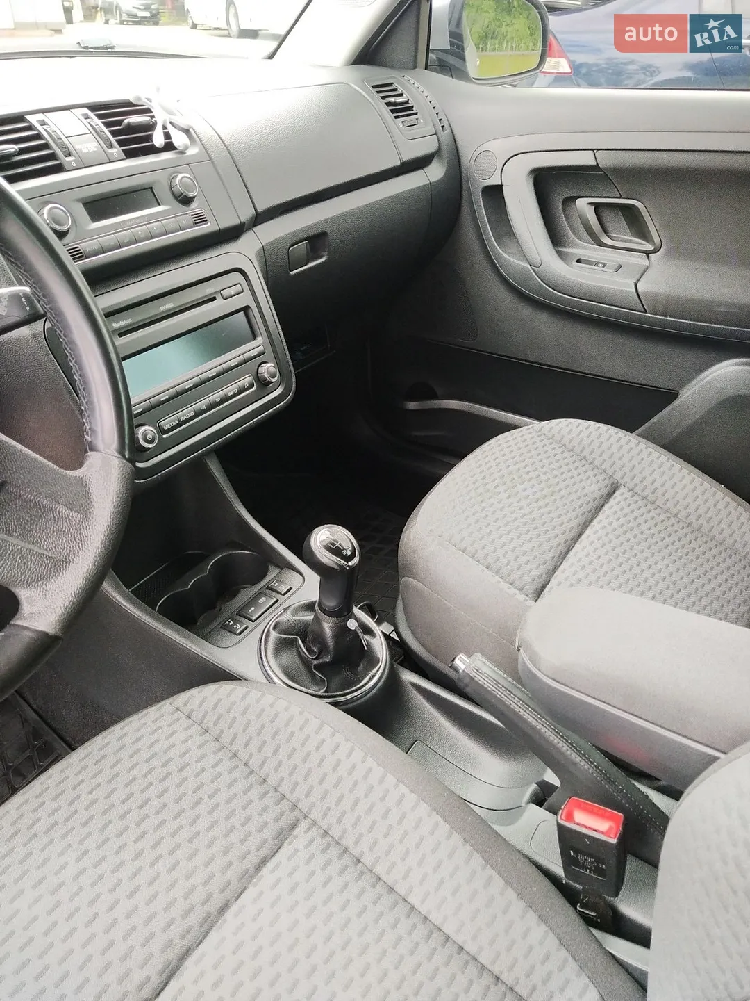 2010 Skoda Fabia - мініатюра 13