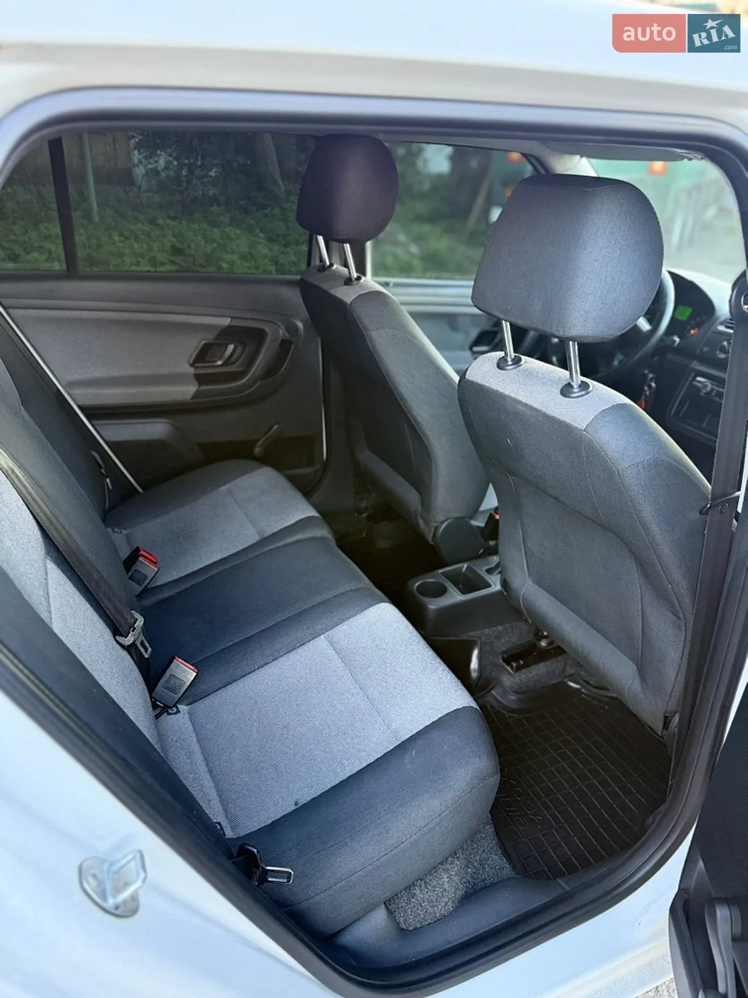 2012 Skoda Fabia - мініатюра 12