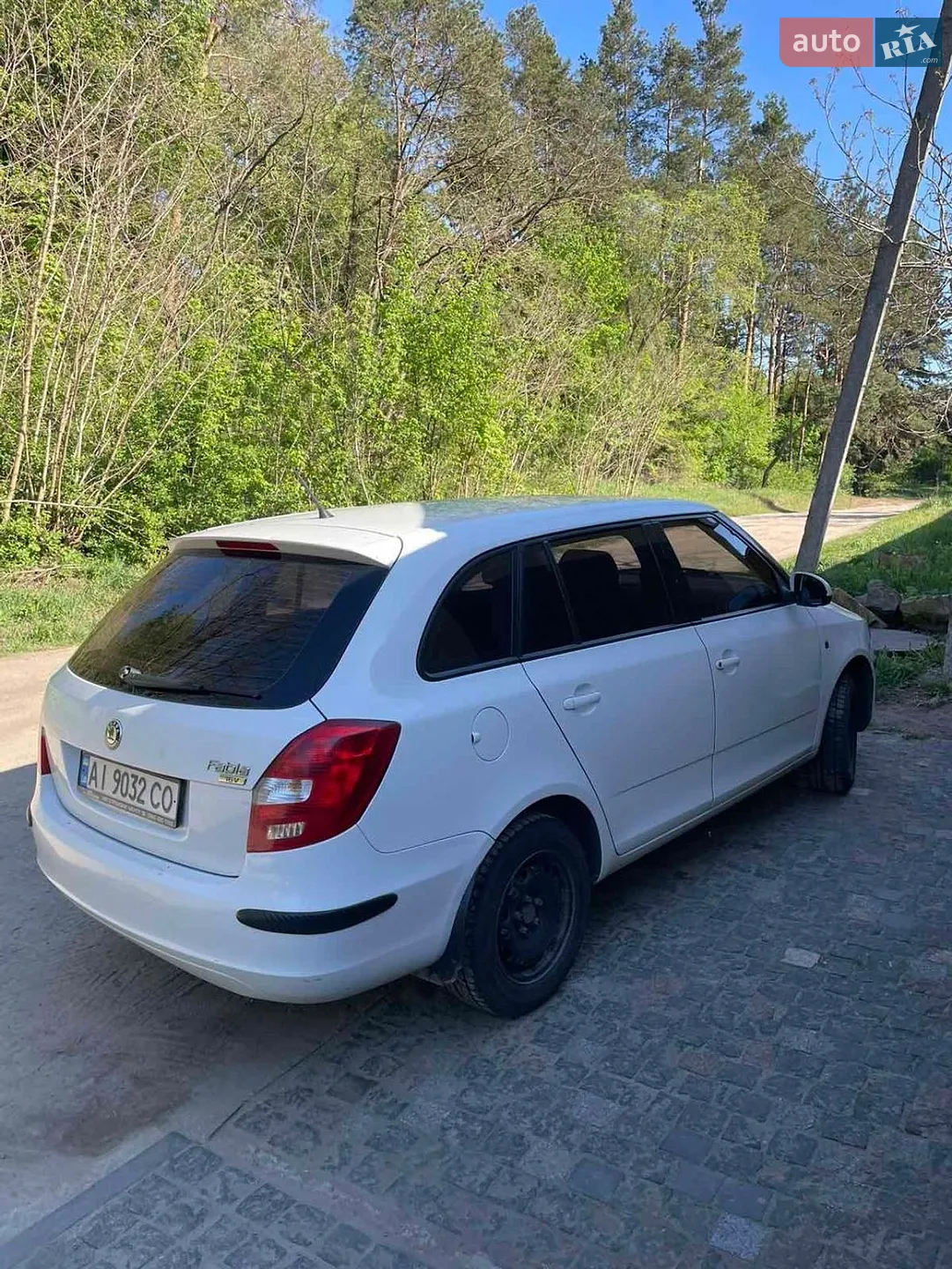 2010 Skoda Fabia - мініатюра 9