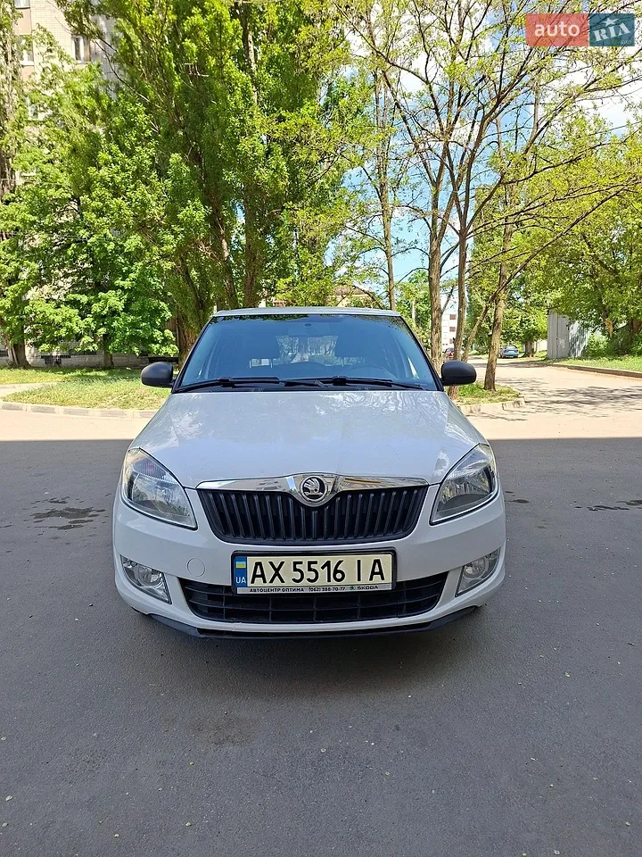 2010 Skoda Fabia - мініатюра 23