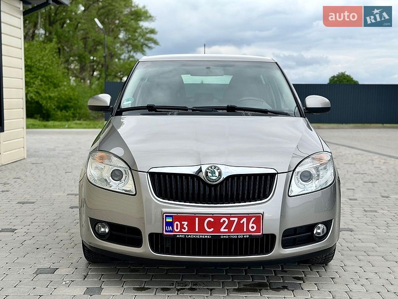 Хэтчбек Skoda Fabia 2008 в Виннице