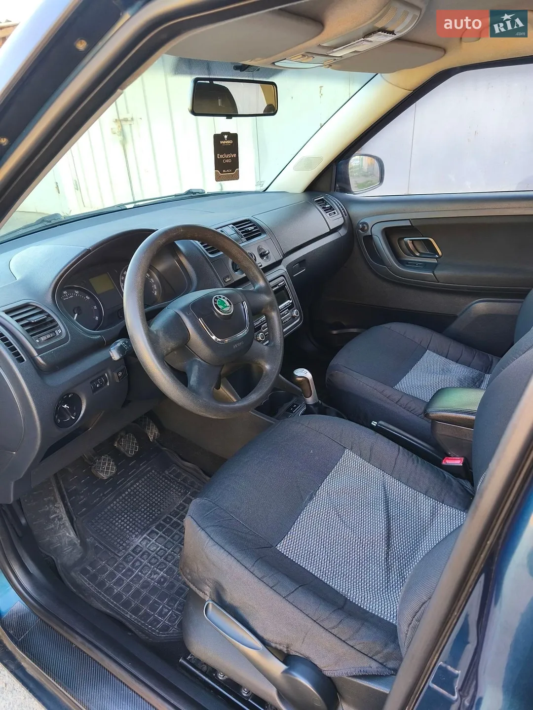 2011 Skoda Fabia - мініатюра 8