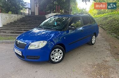Универсал Skoda Fabia 2009 в Черновцах