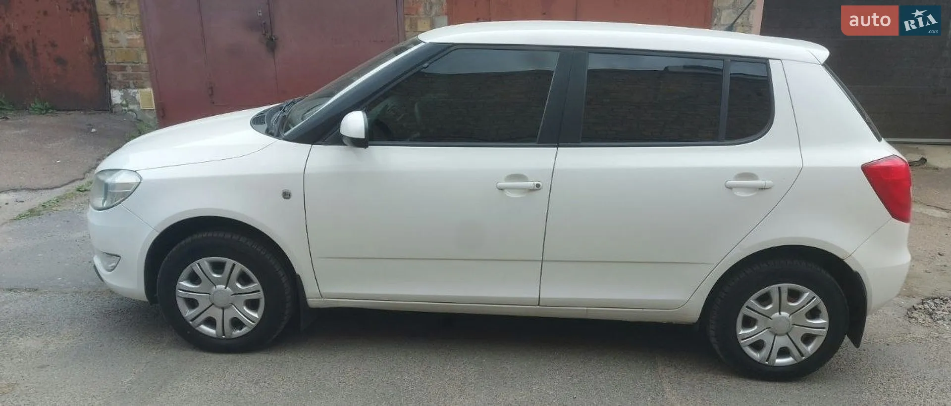 2012 Skoda Fabia - мініатюра 2