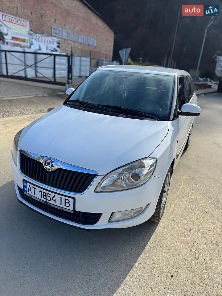 2010 Skoda Fabia - мініатюра 12