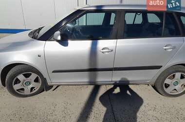 Универсал Skoda Fabia 2011 в Ужгороде