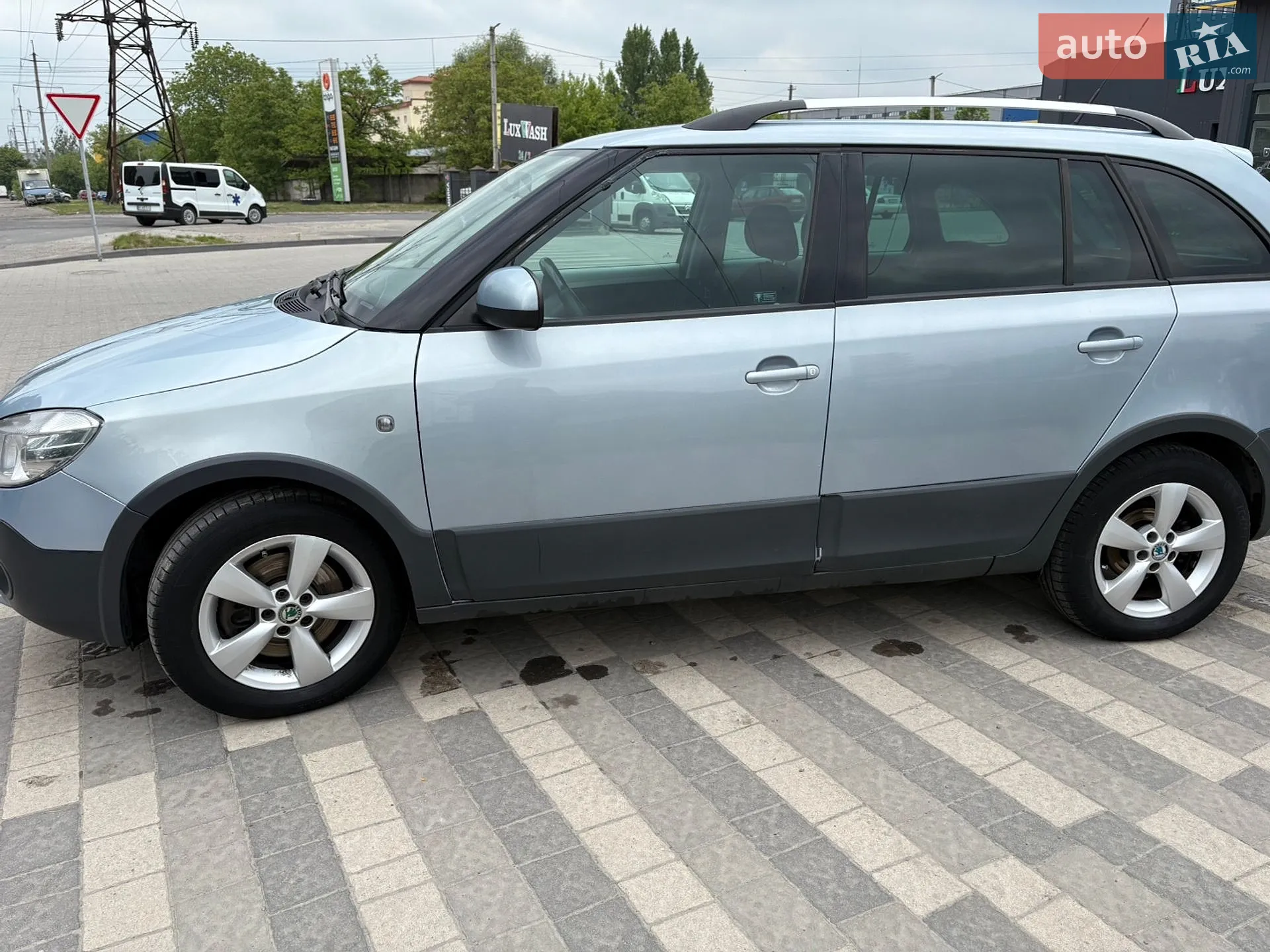 2010 Skoda Fabia - мініатюра 7