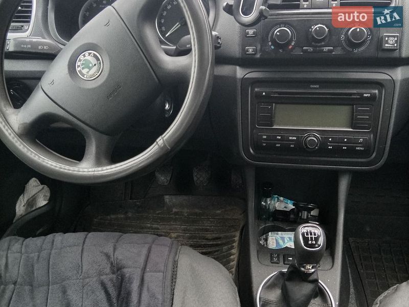 Универсал Skoda Fabia 2009 в Полтаве