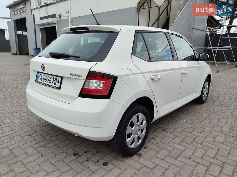 Хэтчбек Skoda Fabia 2017 в Черновцах фото 10 Хэтчбек Skoda Fabia 2017 в Черновцах