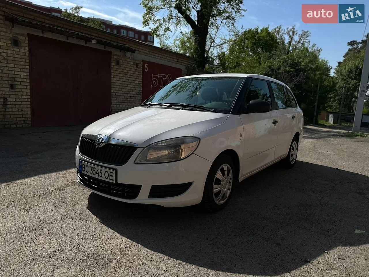 2011 Skoda Fabia - мініатюра 15