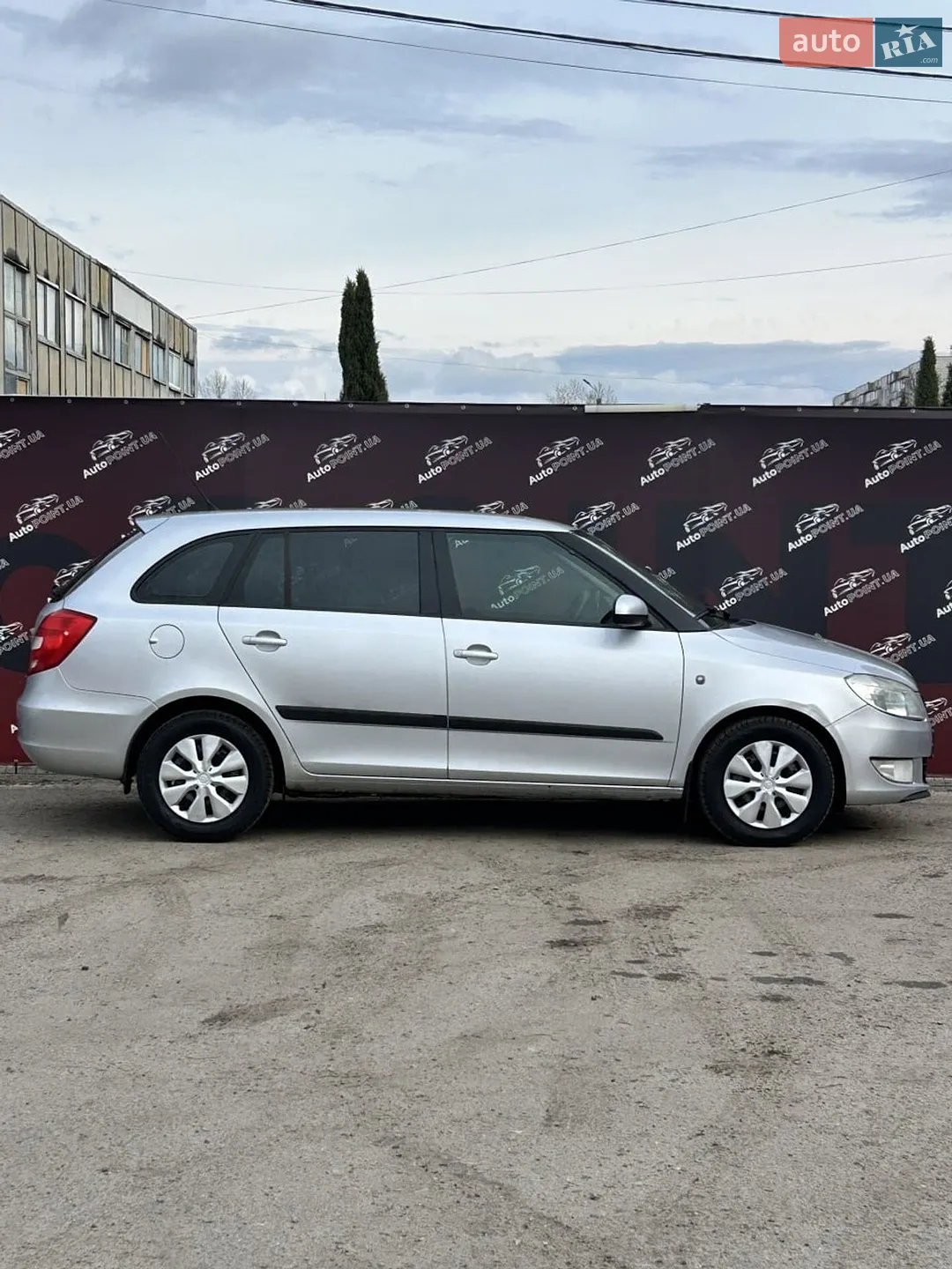 2010 Skoda Fabia - мініатюра 4