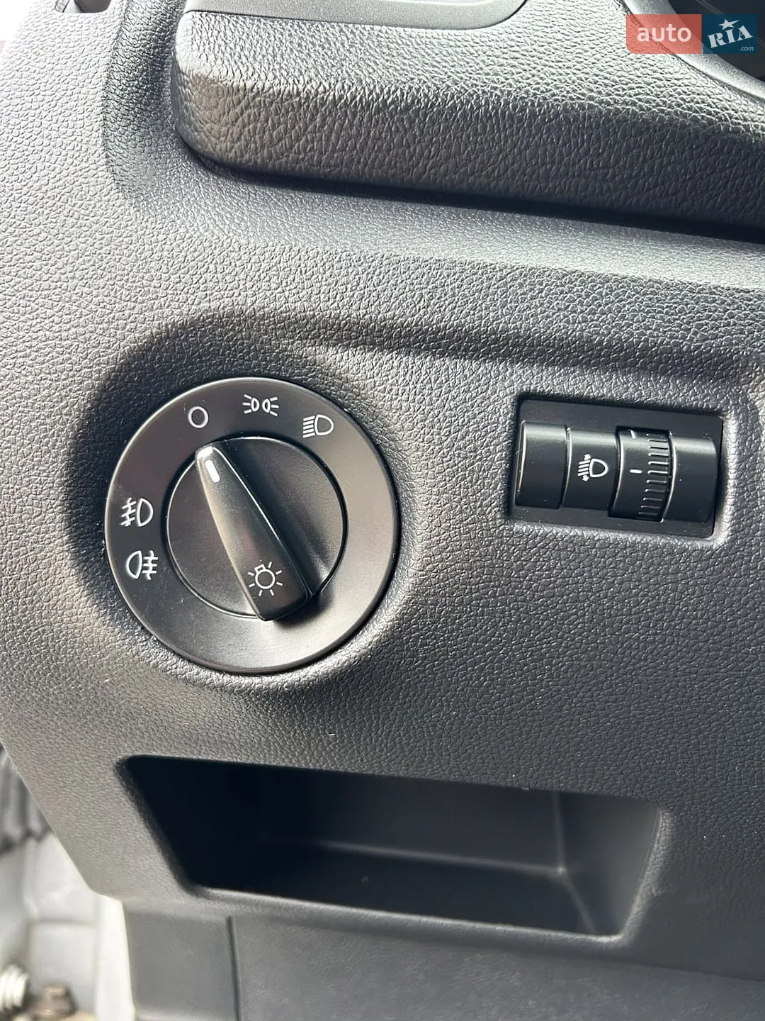 2010 Skoda Fabia - мініатюра 27