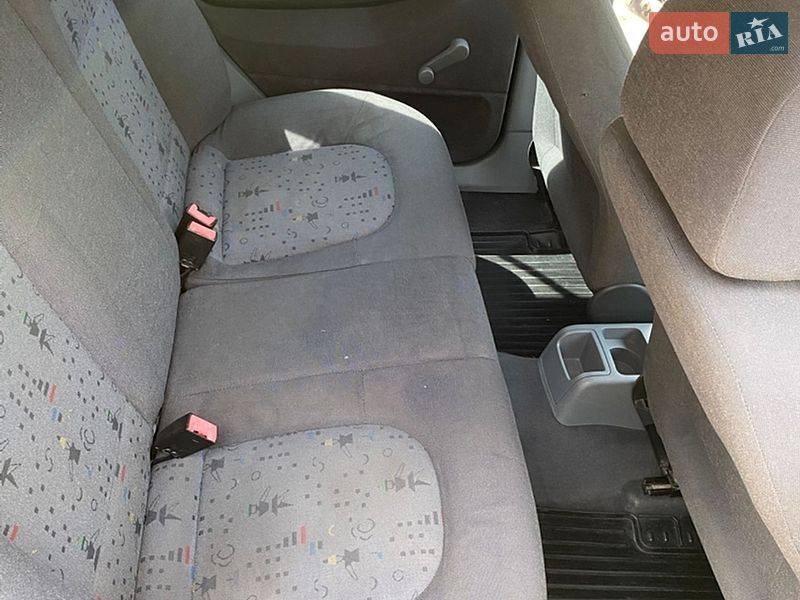 Универсал Skoda Fabia 2001 в Ужгороде