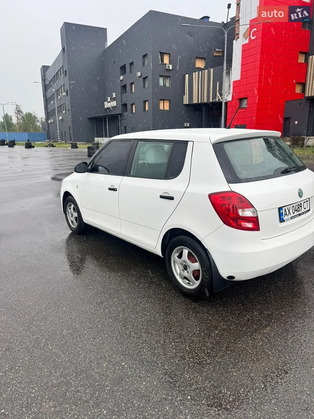 2012 Skoda Fabia - мініатюра 3