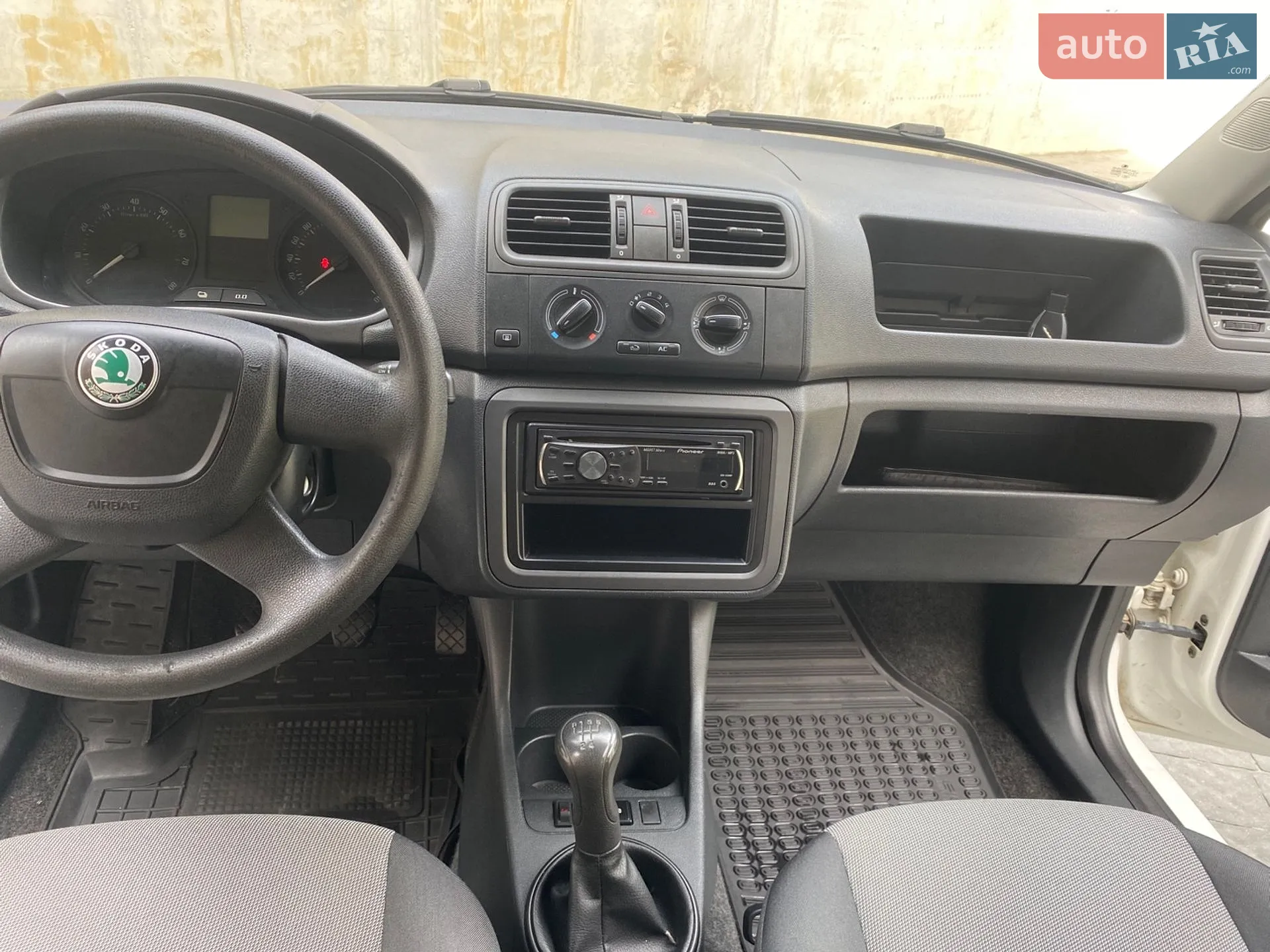2012 Skoda Fabia - мініатюра 16