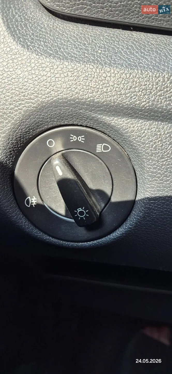 2013 Skoda Fabia - мініатюра 22