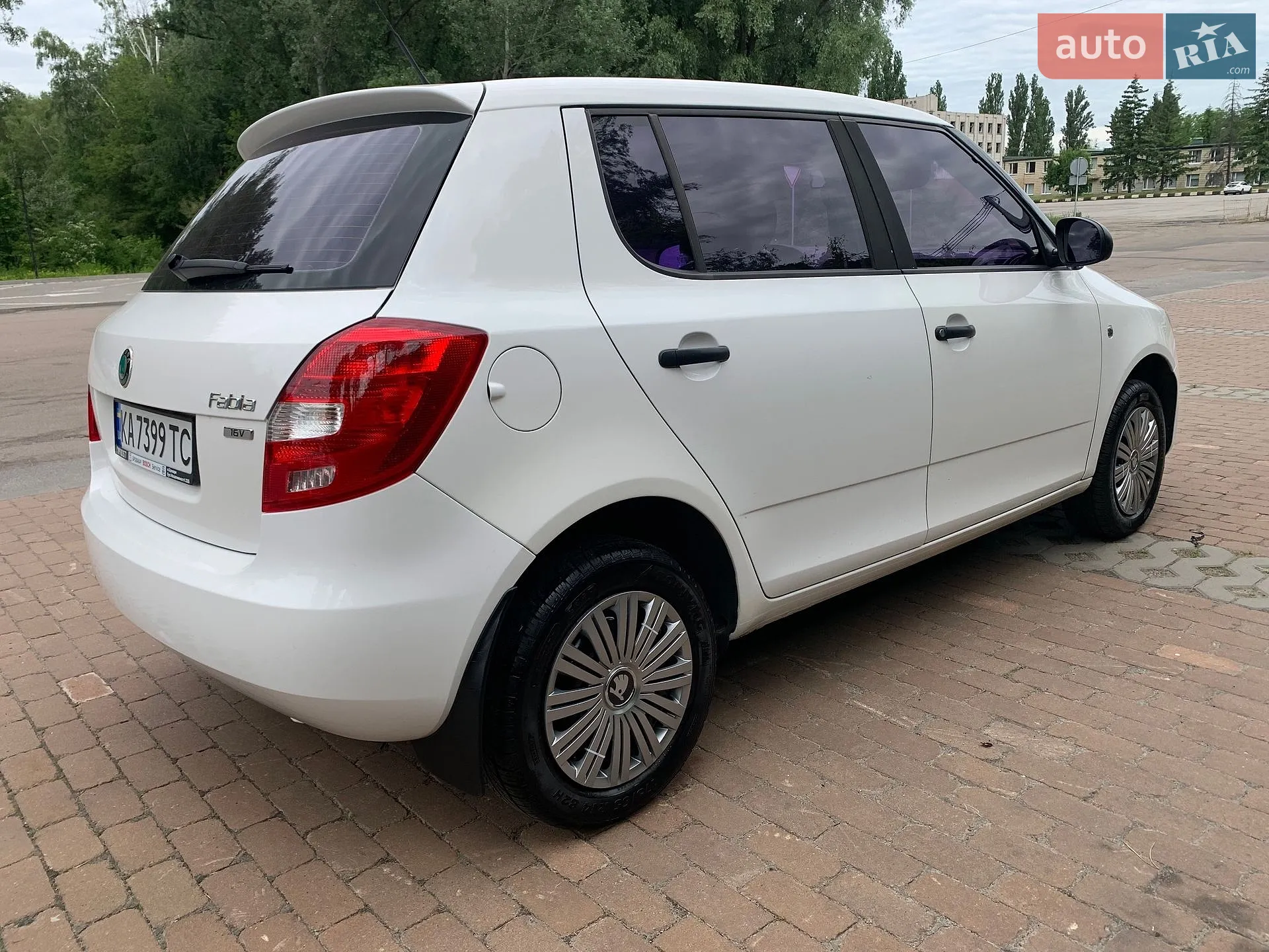 2011 Skoda Fabia - мініатюра 35