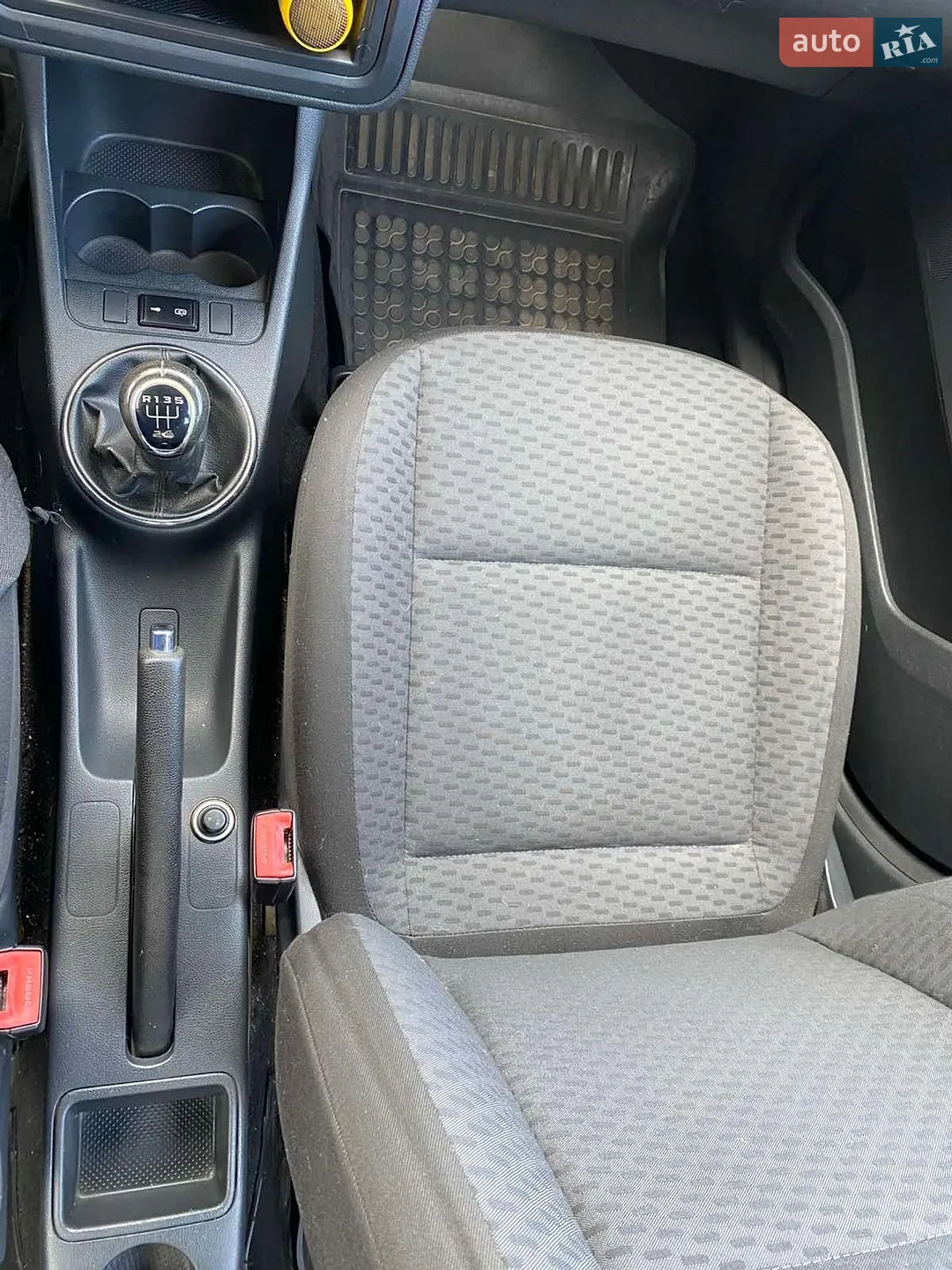 2012 Skoda Fabia - мініатюра 16