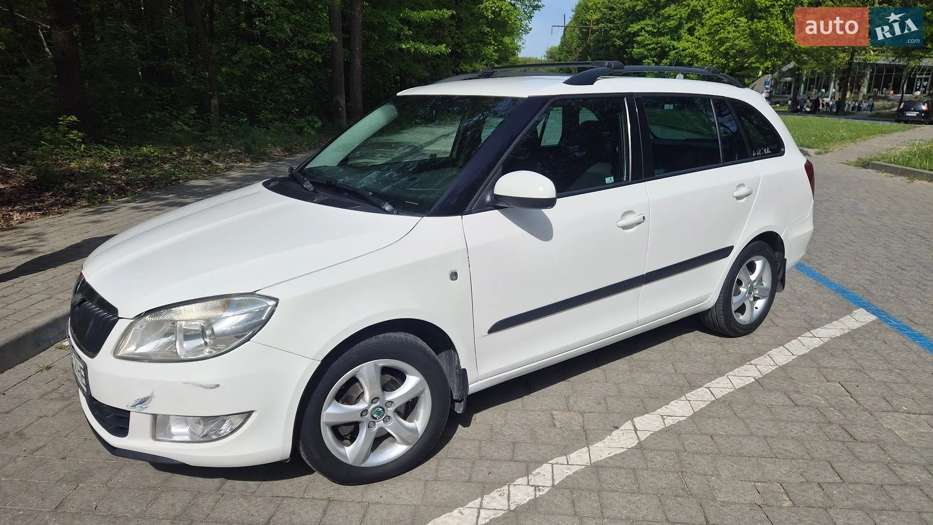 2012 Skoda Fabia - мініатюра 2