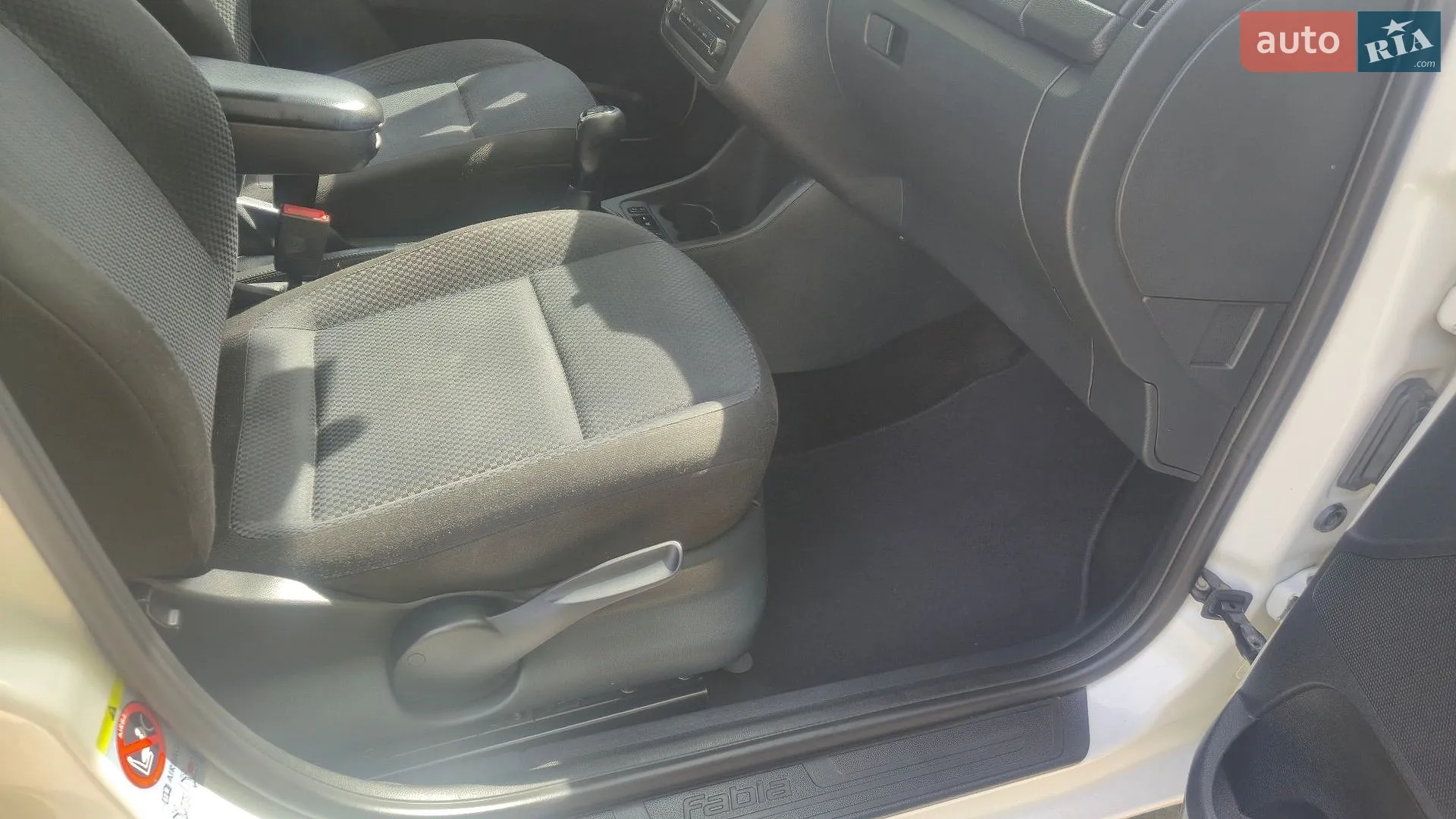 2012 Skoda Fabia - мініатюра 80