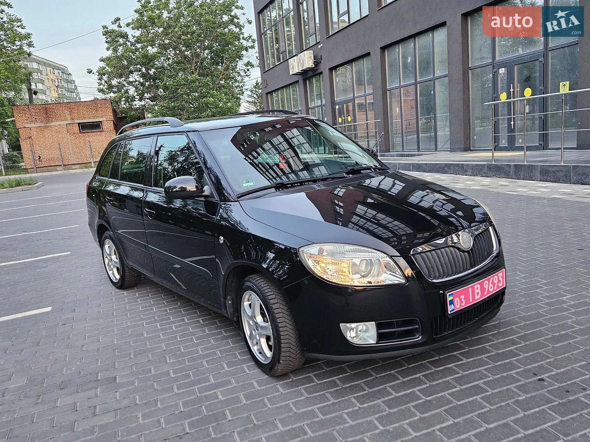 2010 Skoda Fabia - мініатюра 15