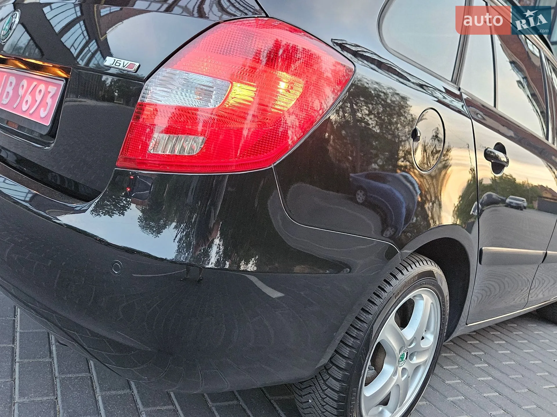 2010 Skoda Fabia - мініатюра 35