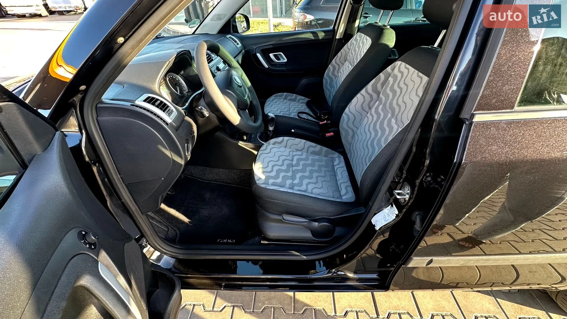 2010 Skoda Fabia - мініатюра 19