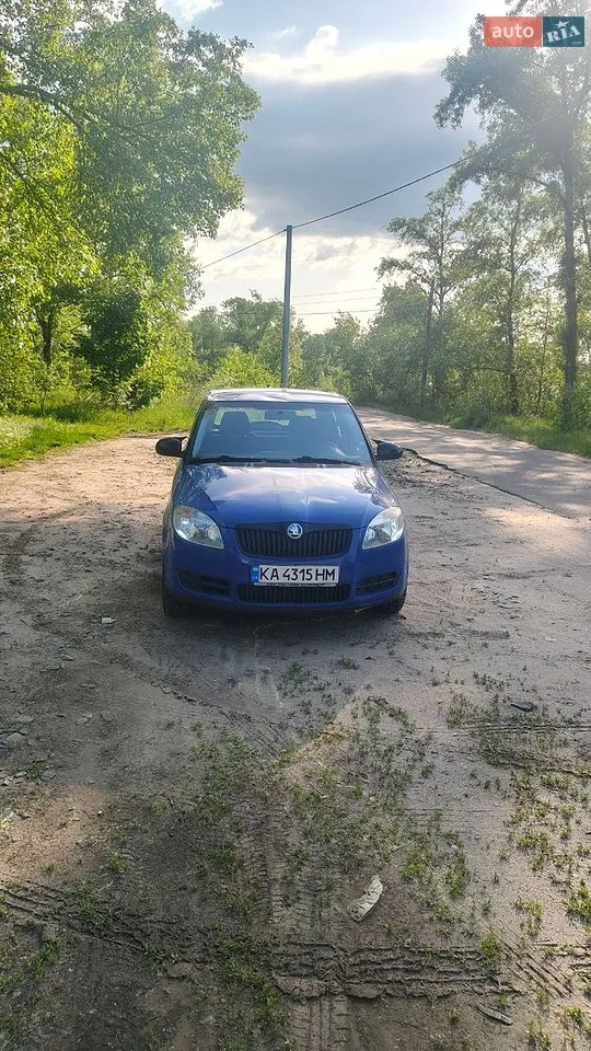 2010 Skoda Fabia - мініатюра 13