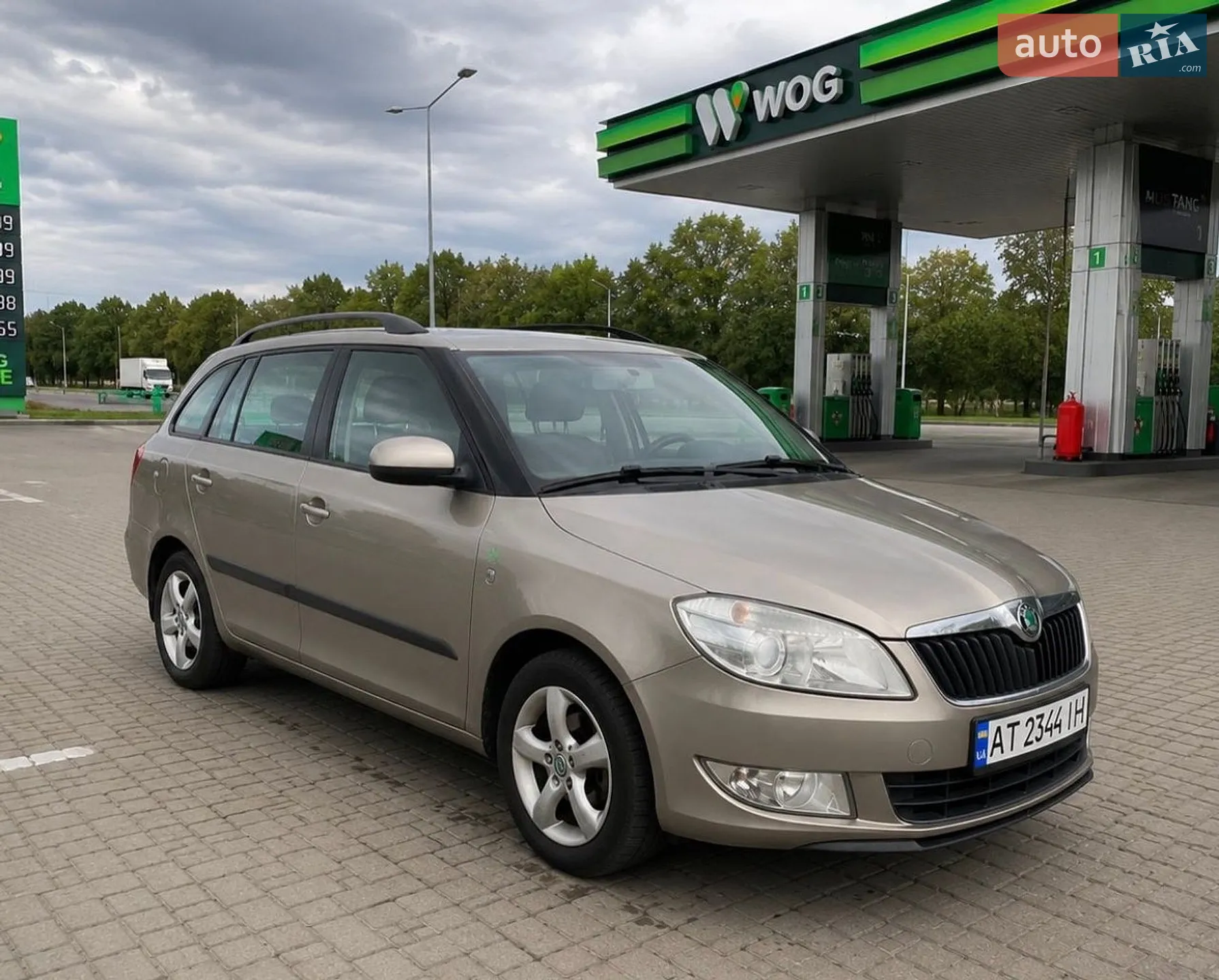 2011 Skoda Fabia - мініатюра 9