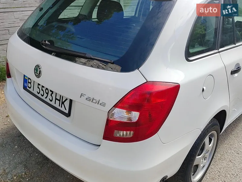 Skoda Fabia 2010 VIN TMB1CB5J8B3095840 фото оголошення 6 з 41