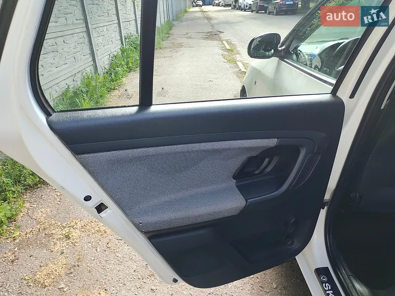 Skoda Fabia 2010 VIN TMB1CB5J8B3095840 фото оголошення 4 з 41