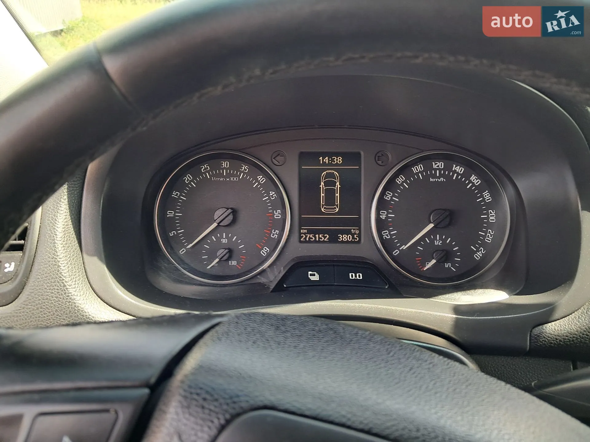 2010 Skoda Fabia - мініатюра 2