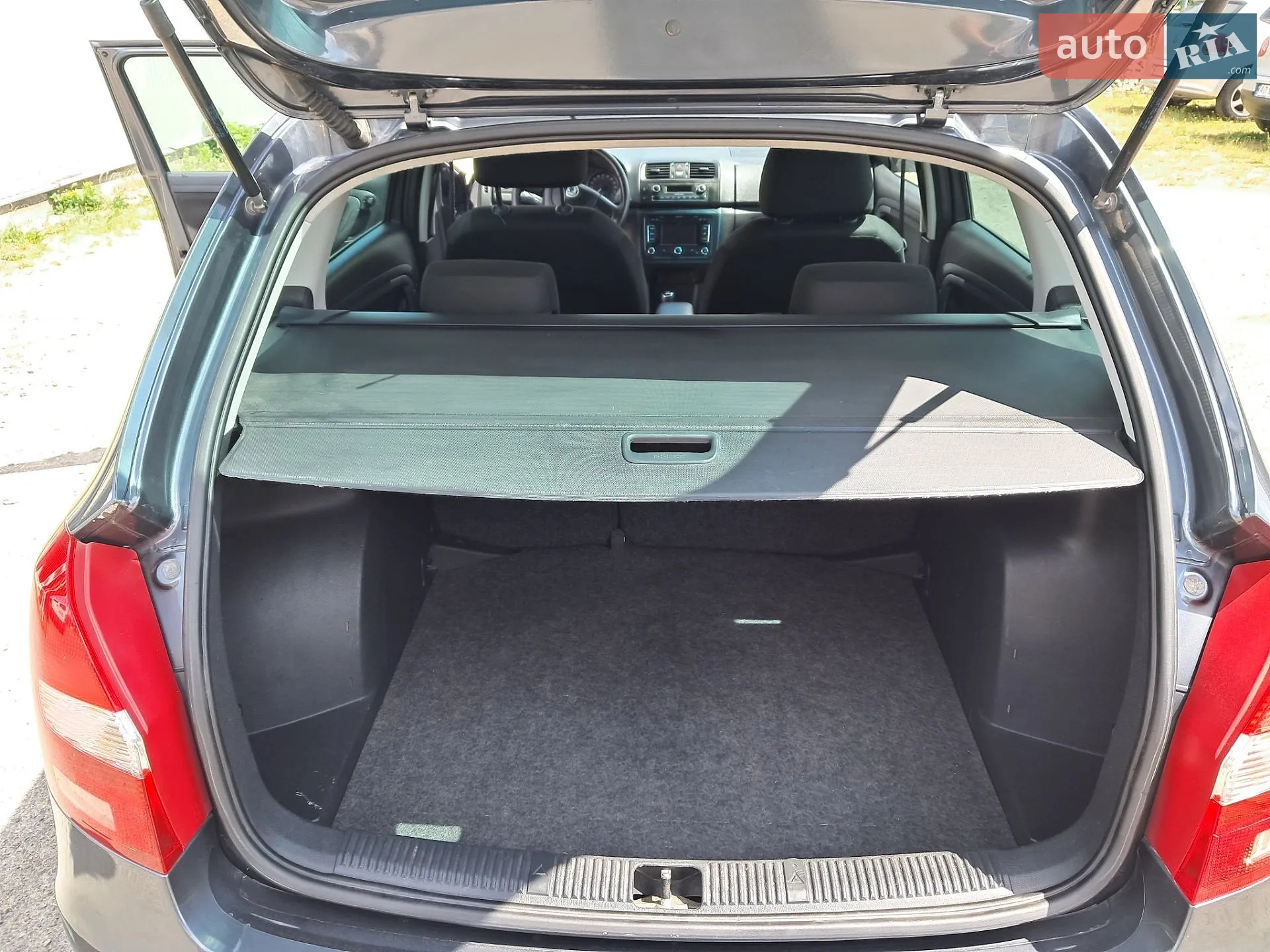 2010 Skoda Fabia - мініатюра 18