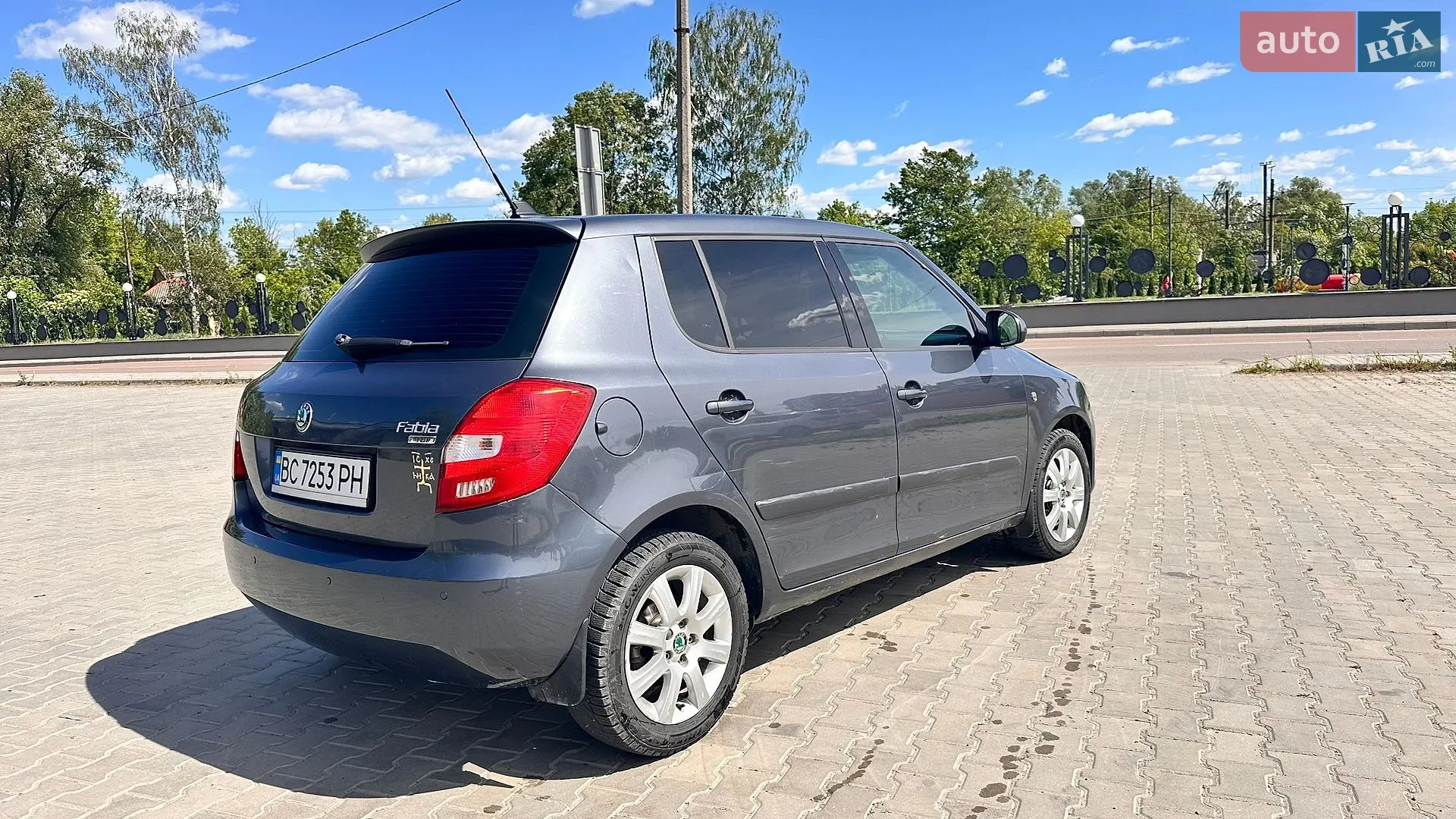 2010 Skoda Fabia - мініатюра 15