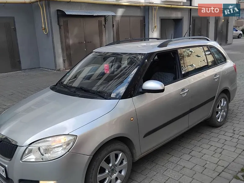 Skoda Fabia 2009 VIN TMBGD65J393168525 фото оголошення 5 з 47