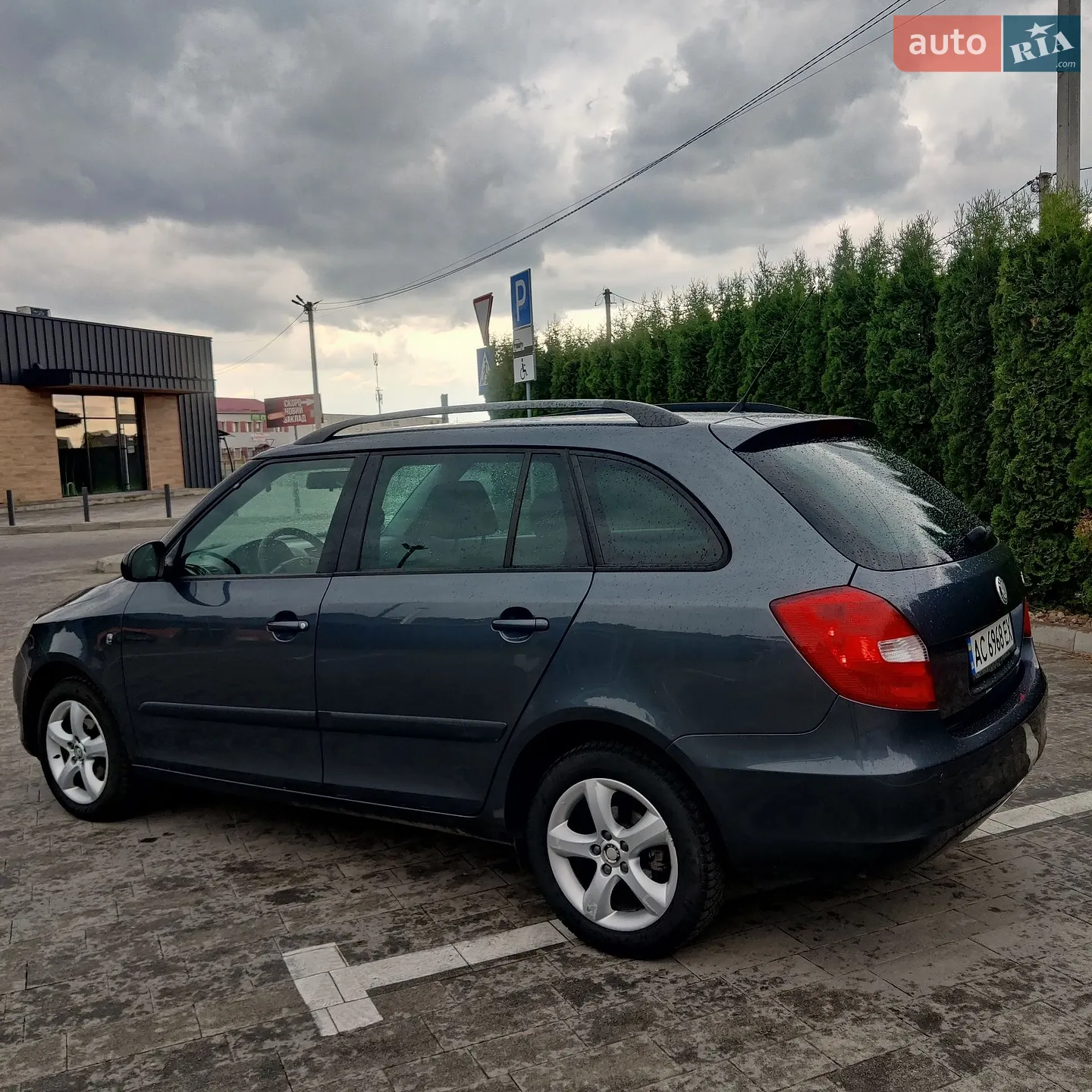 2010 Skoda Fabia - мініатюра 8