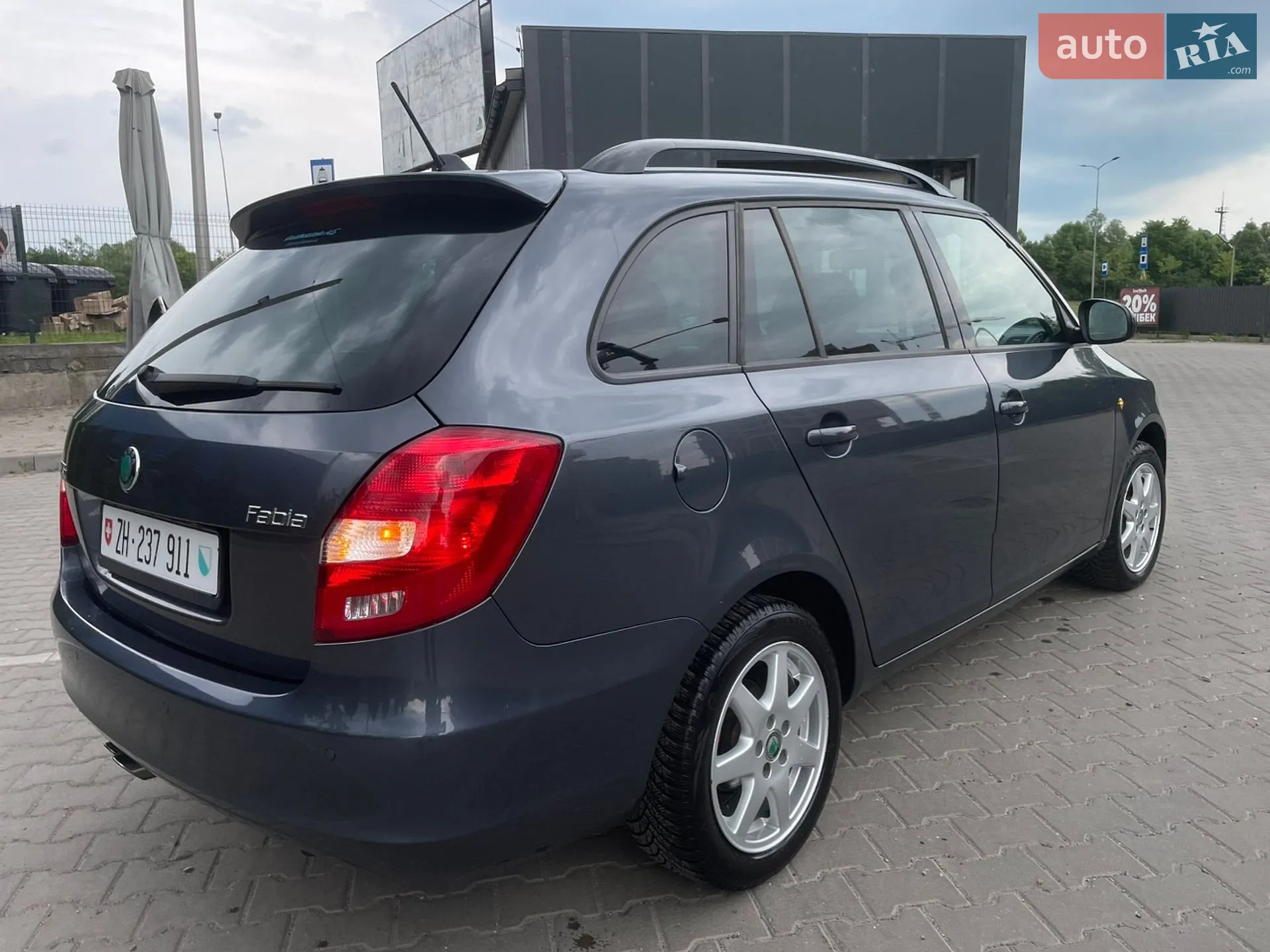 2012 Skoda Fabia - мініатюра 11