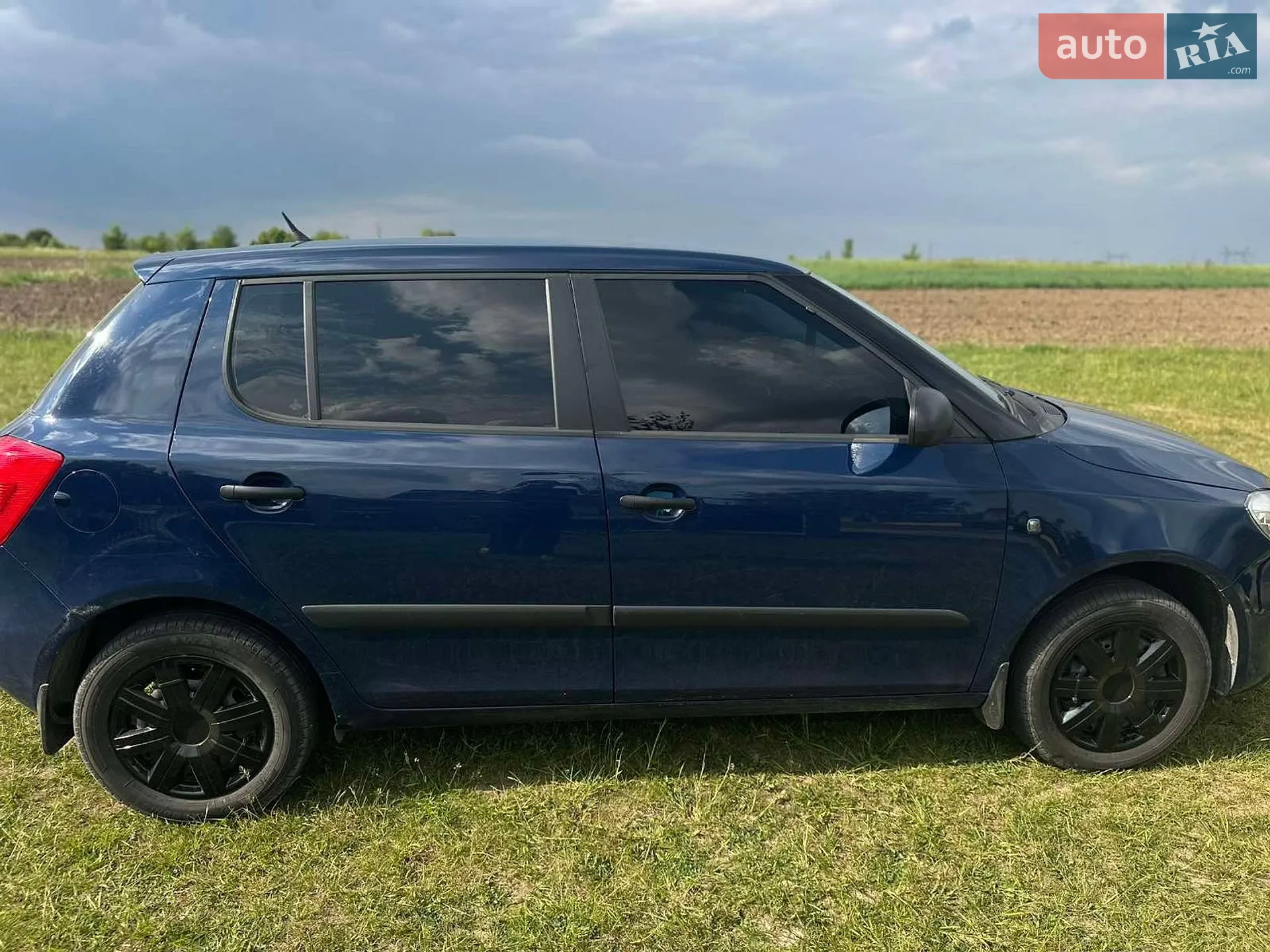 2012 Skoda Fabia - мініатюра 2