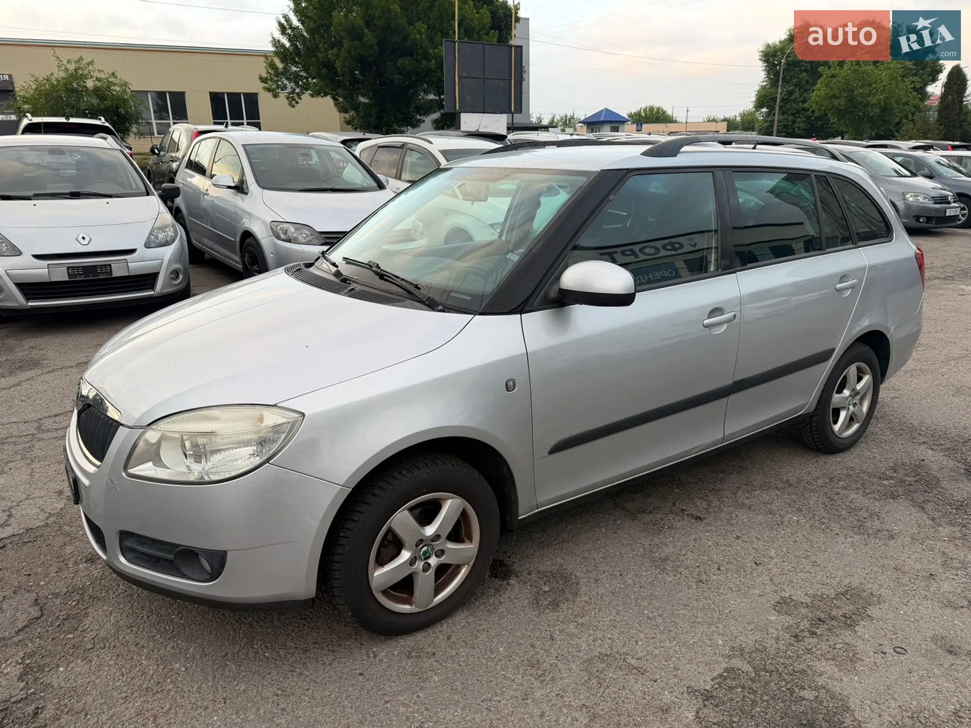2010 Skoda Fabia - мініатюра 30