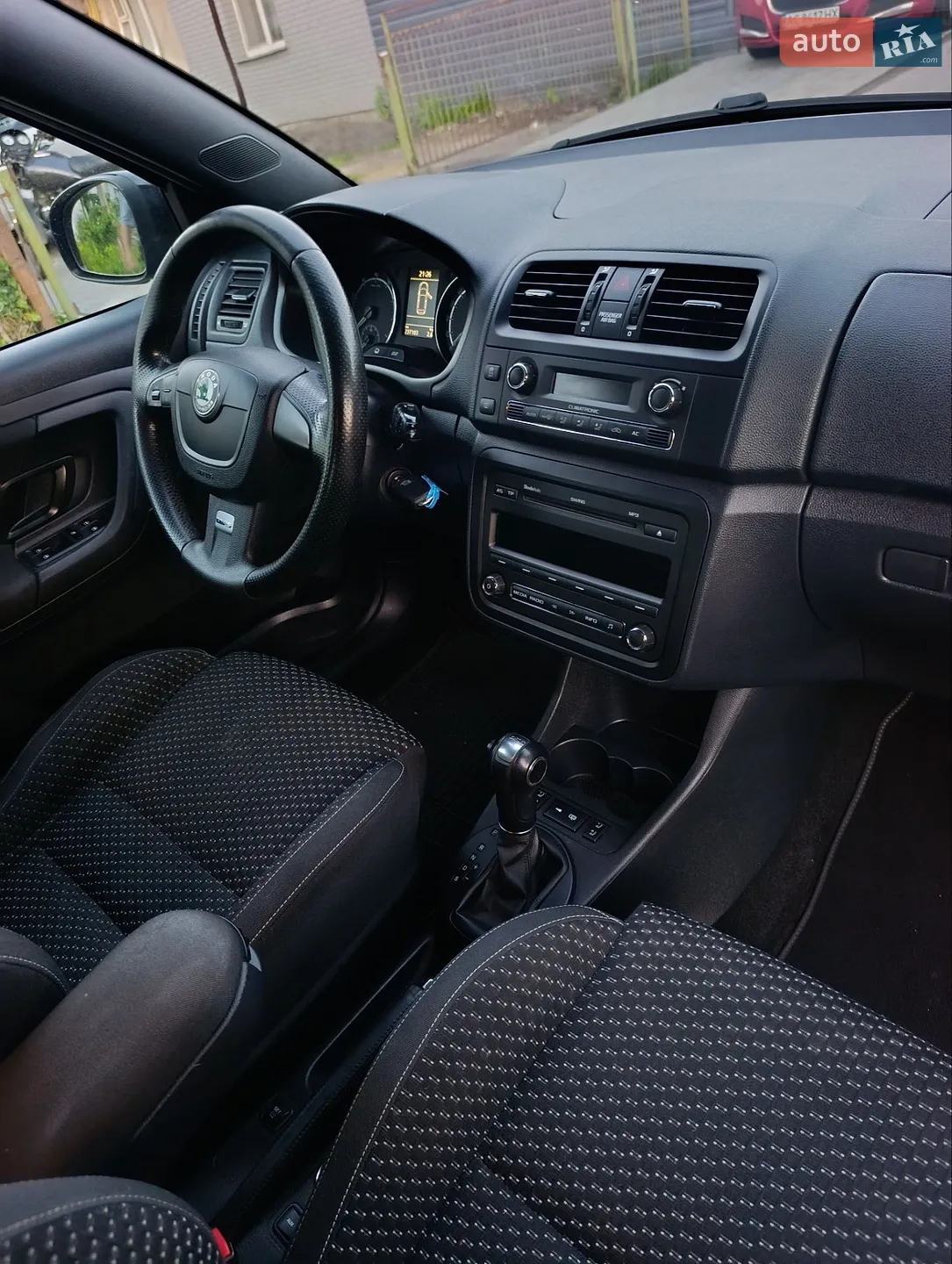 2011 Skoda Fabia - мініатюра 40