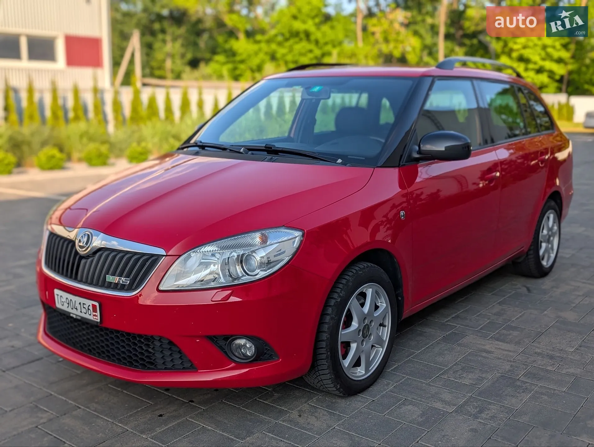 2011 Skoda Fabia - мініатюра 2