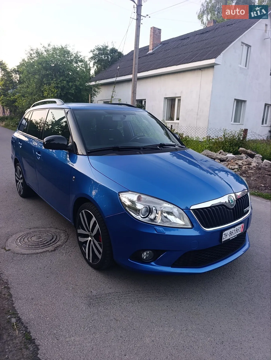 2011 Skoda Fabia - мініатюра 5