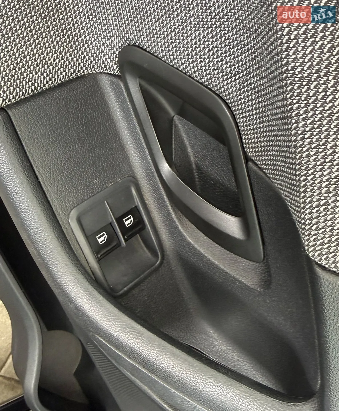 2010 Skoda Fabia - мініатюра 13