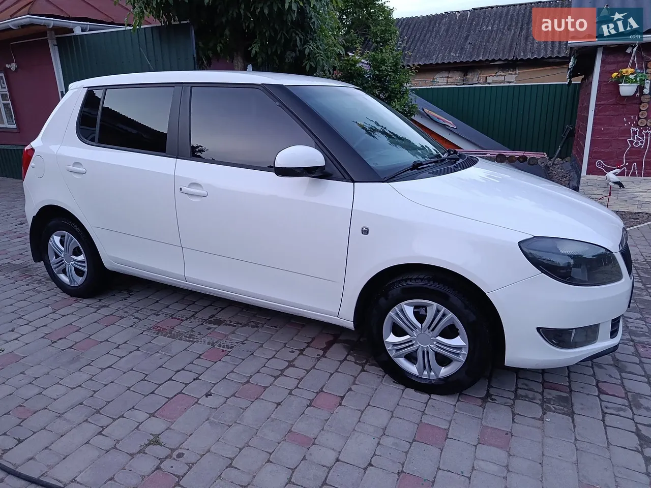 2014 Skoda Fabia - мініатюра 23