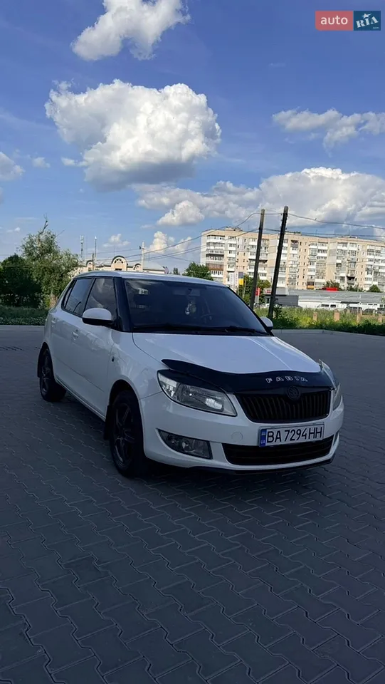 2012 Skoda Fabia - мініатюра 28